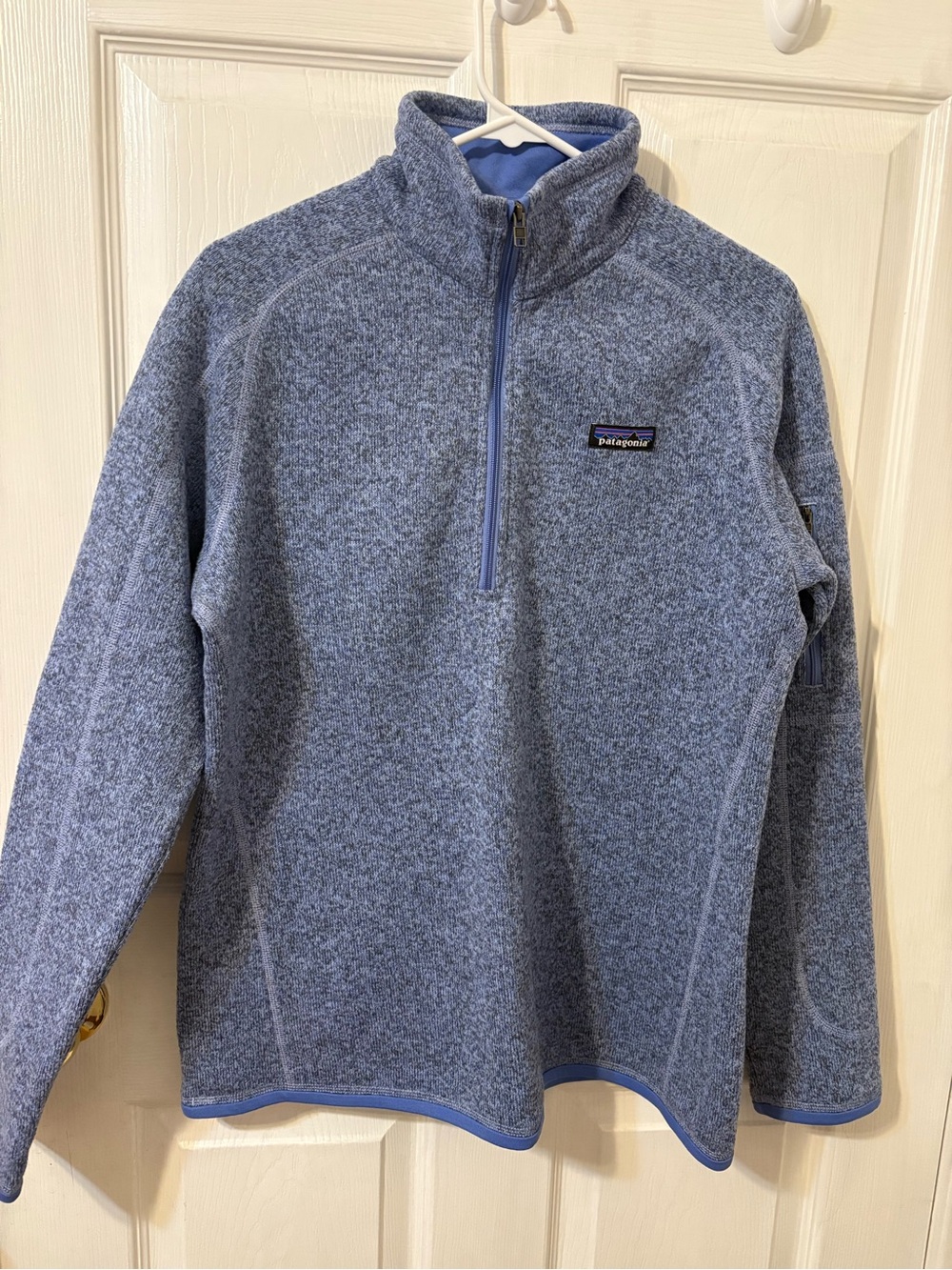 Patagonia women’s Light Blue Half-Zip Fleece Pullover